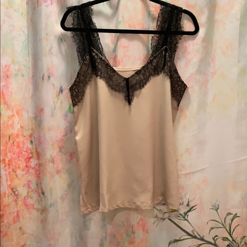 Elegant Lace-Trimmed Chemise - Cream & Black